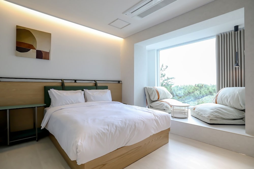 Avvio Hotel 18/50