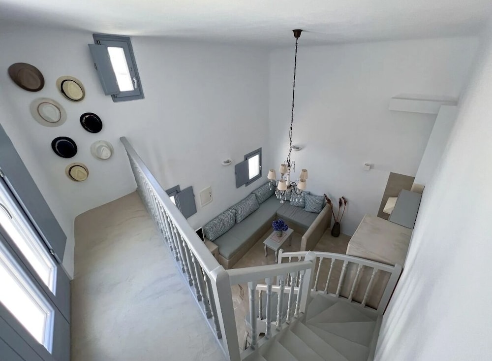 Premium, Villa, Queen Bed, Two Story, Sofa, Hot Tub