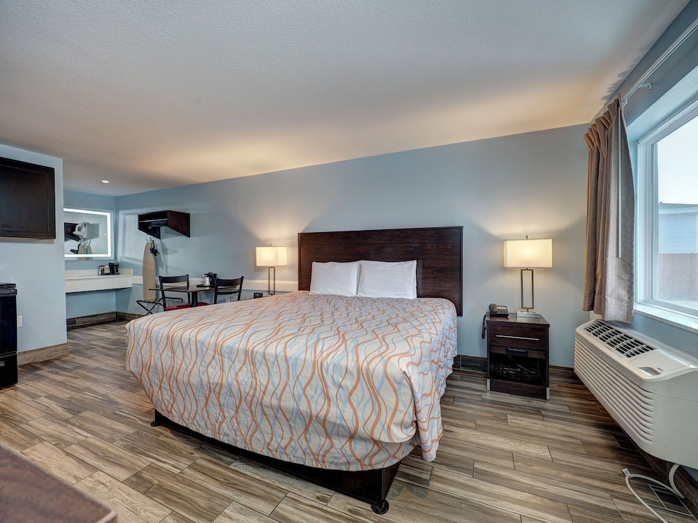 Oceans Edge Hotel, Port Aransas,TX (ex Red Roof Inn Port Aransas) 22/62
