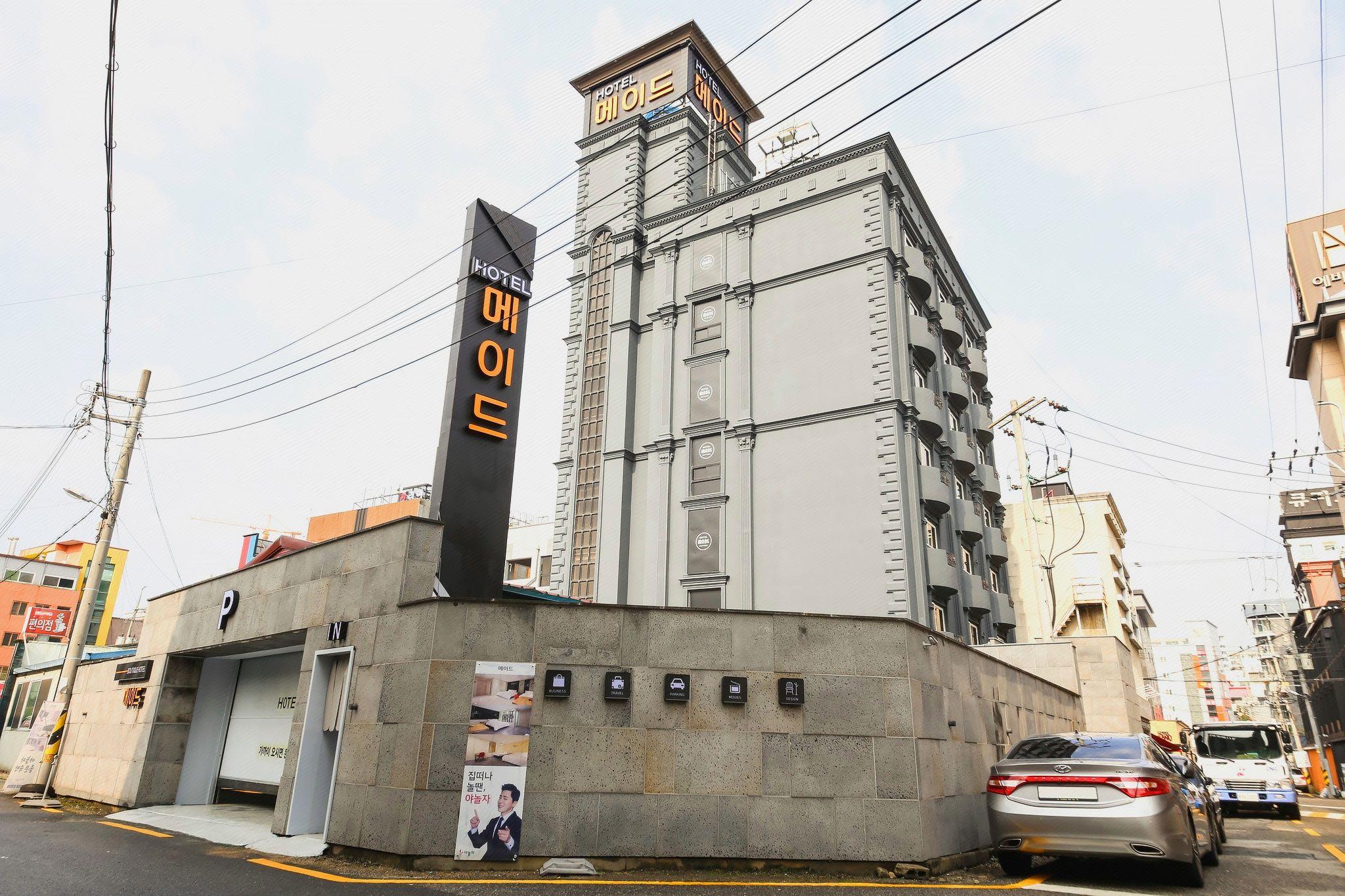 Made Hotel 5/50