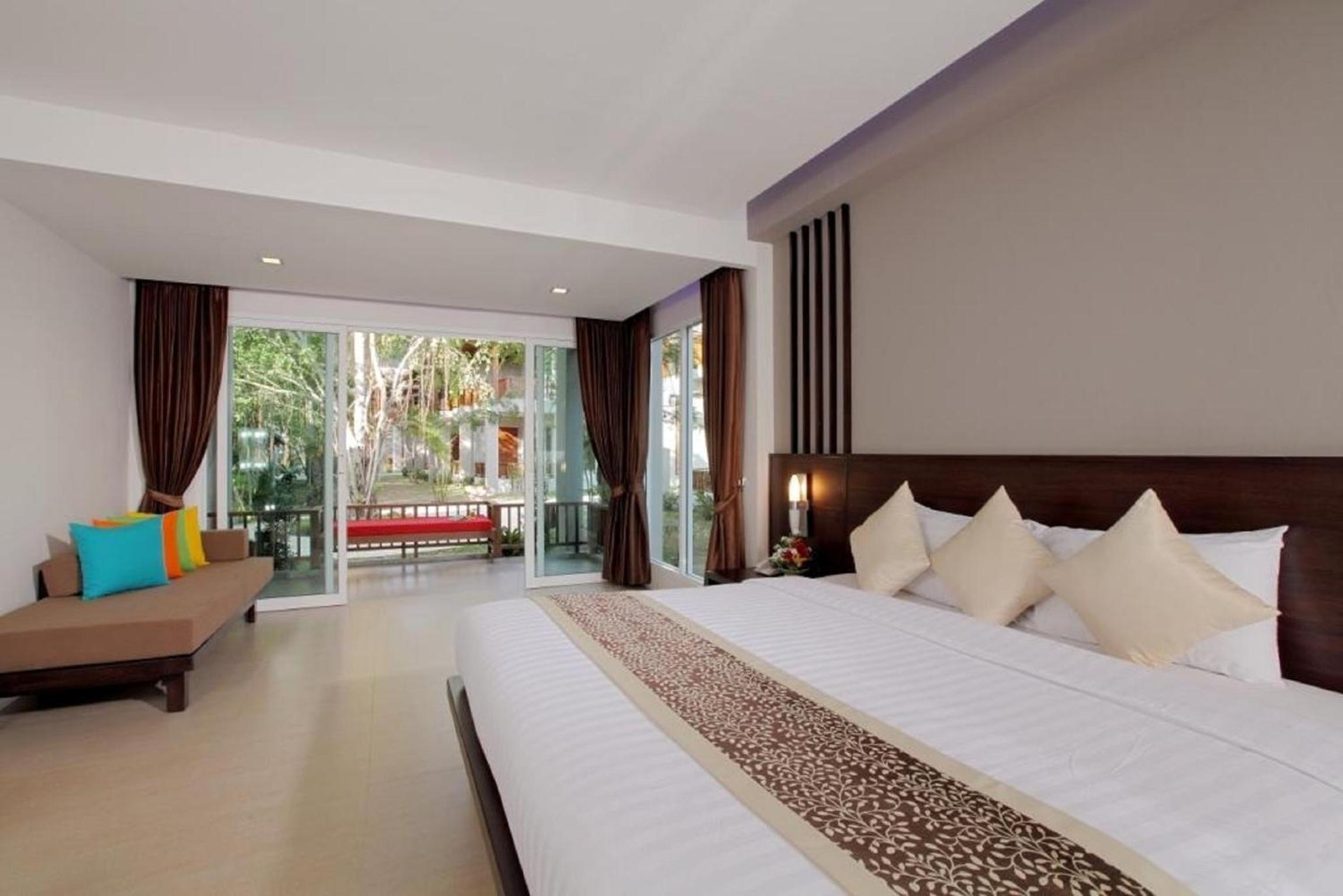 Grand, Deluxe, Double Bed, Sunset Wing