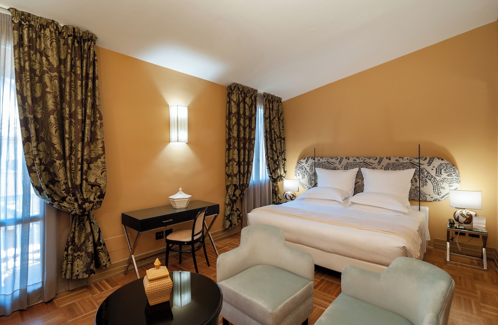 Nine, Studio, Double Bed