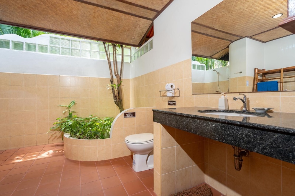 Friendship Beach Resort Atmanjai Wellness Spa 68/70