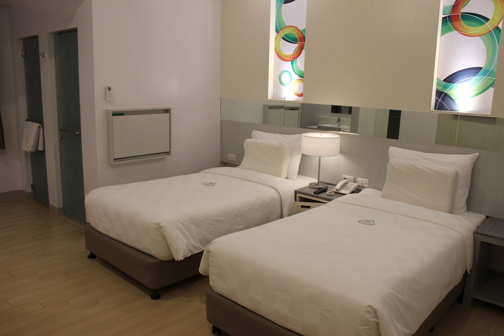 Go Hotels Butuan 15/47