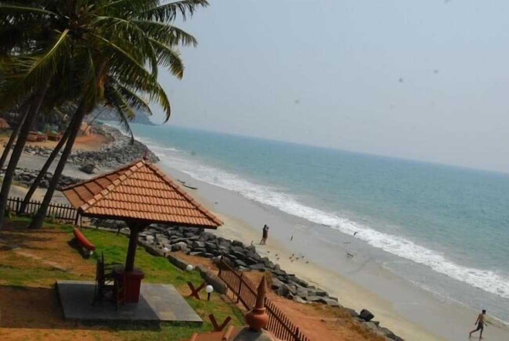 Blue Water Beach Resort 11/23