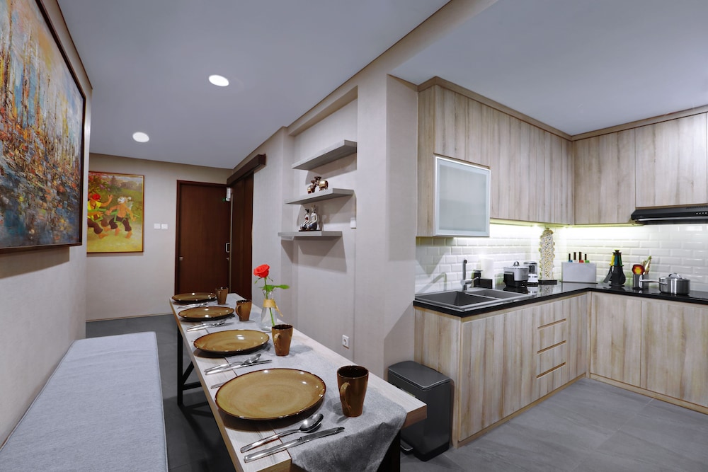 S7 Suites Gandaria 46/52