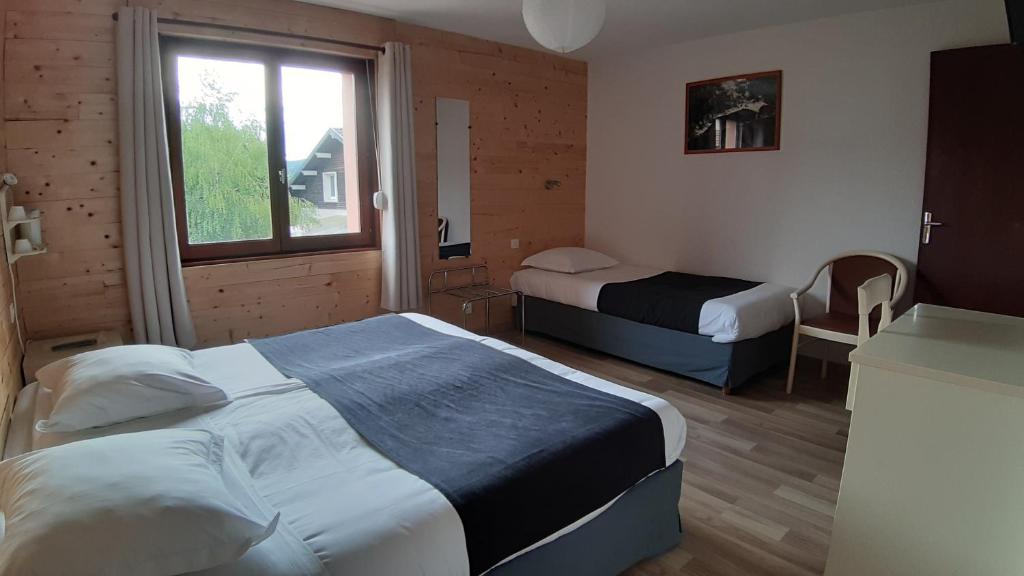 HÔTEL DE LA ROUTE VERTE 6/47