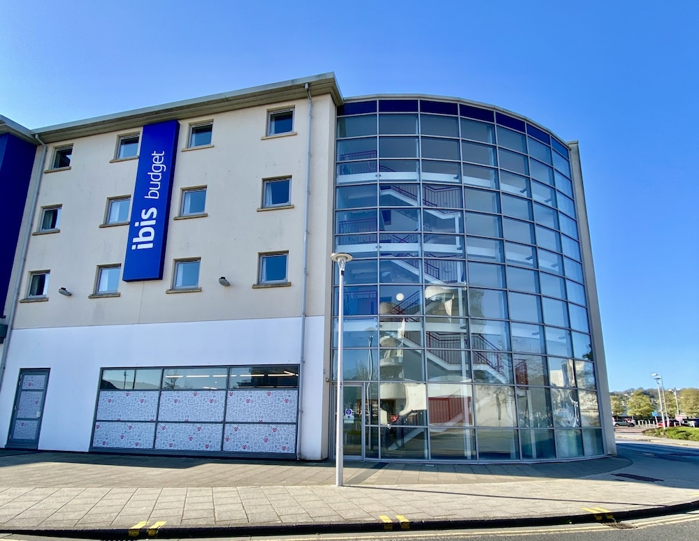 ibis Budget Portishead Marina 2/16