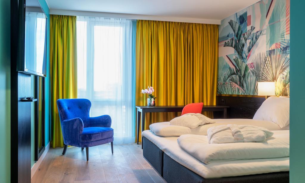 غرفة قياسية بسرير مزدوج أو سريرين منفصلين، Thon Hotel Storo 3/3