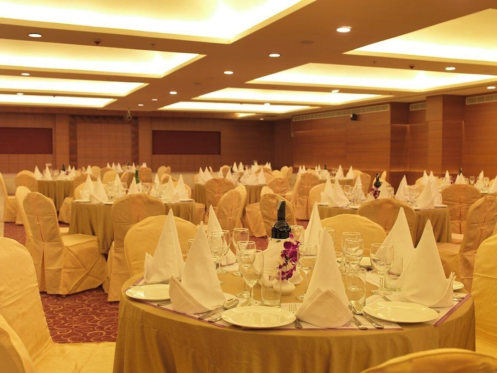 Royal Orchid Central Shimoga 41/52