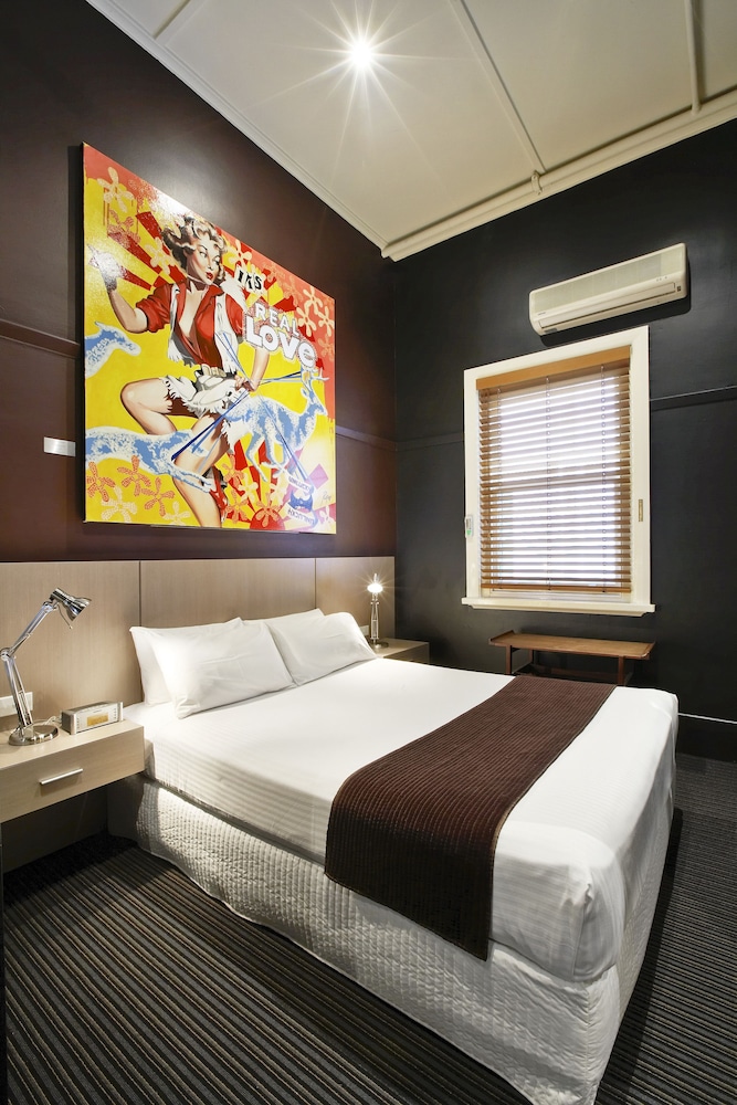 Tolarno Hotel 20/52