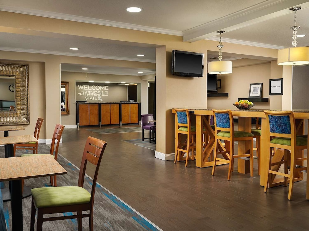 Hampton Inn Covington La 30/43