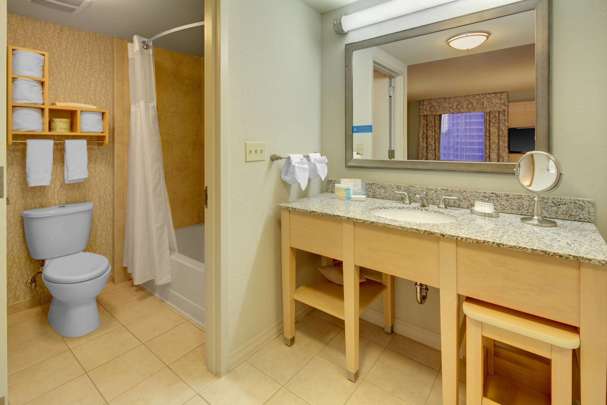 استوديو إليت بسريرين كوين مع أريكة، Hampton Inn Suites By Hilton Miami Brickell Downtown 6/10