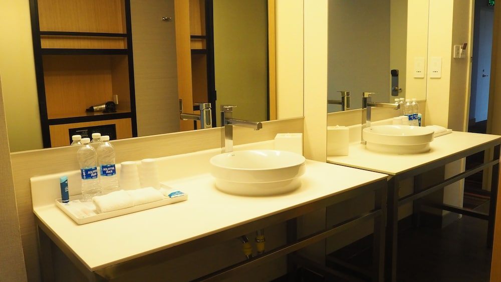 Aloft Nanhai Foshan 44/51