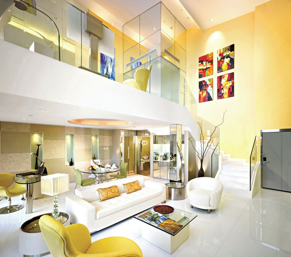 Regal Airport Hotel 48/67