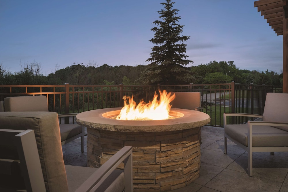 Country Inn Suites By Radisson West Bend Wi 6/58