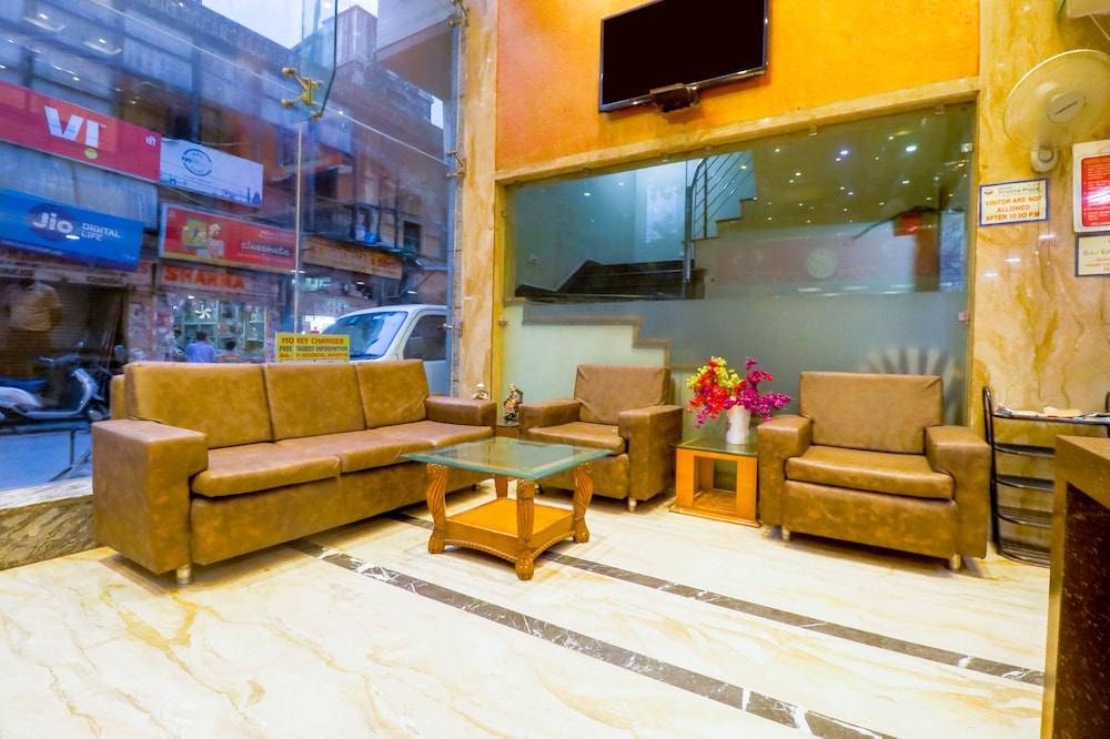 Hotel Krishna Plaza 37/43