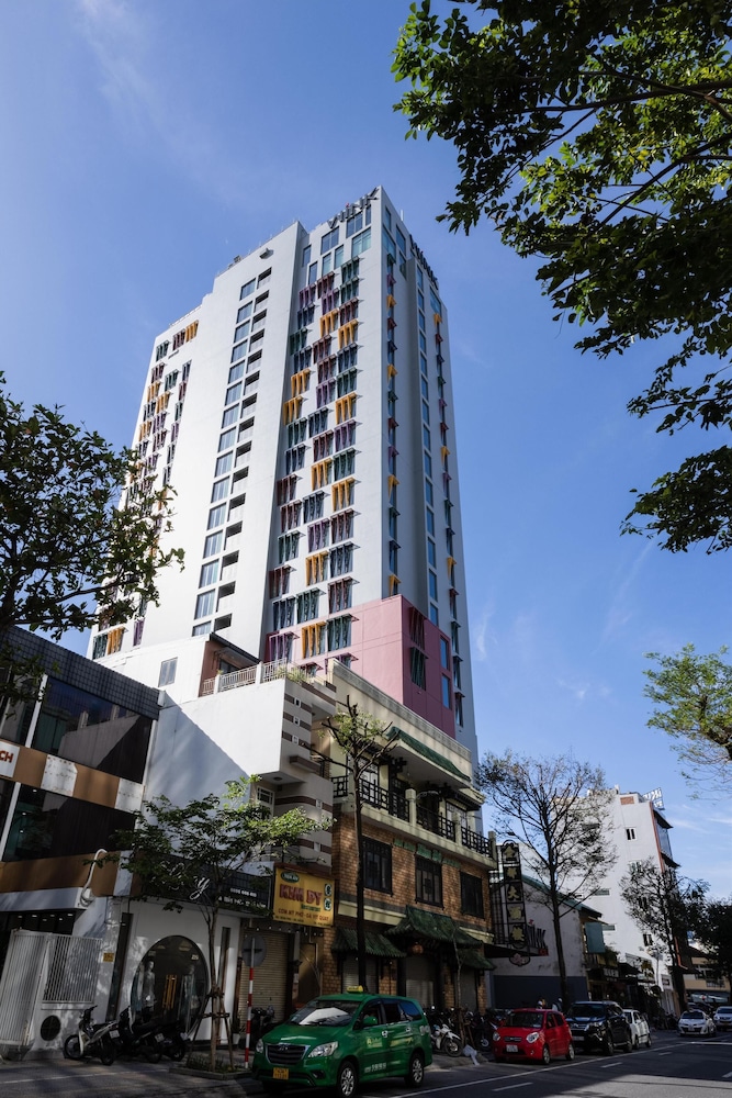 Wink Hotel Da Nang Centre 3/50