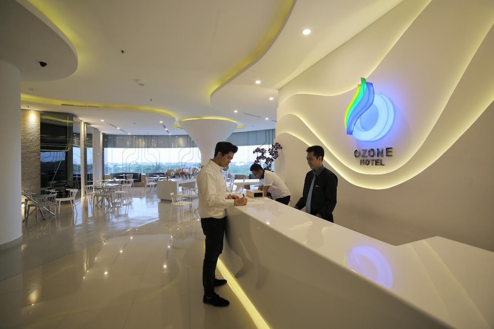 Ozone Hotel Pantai Indah Kapuk 3/25