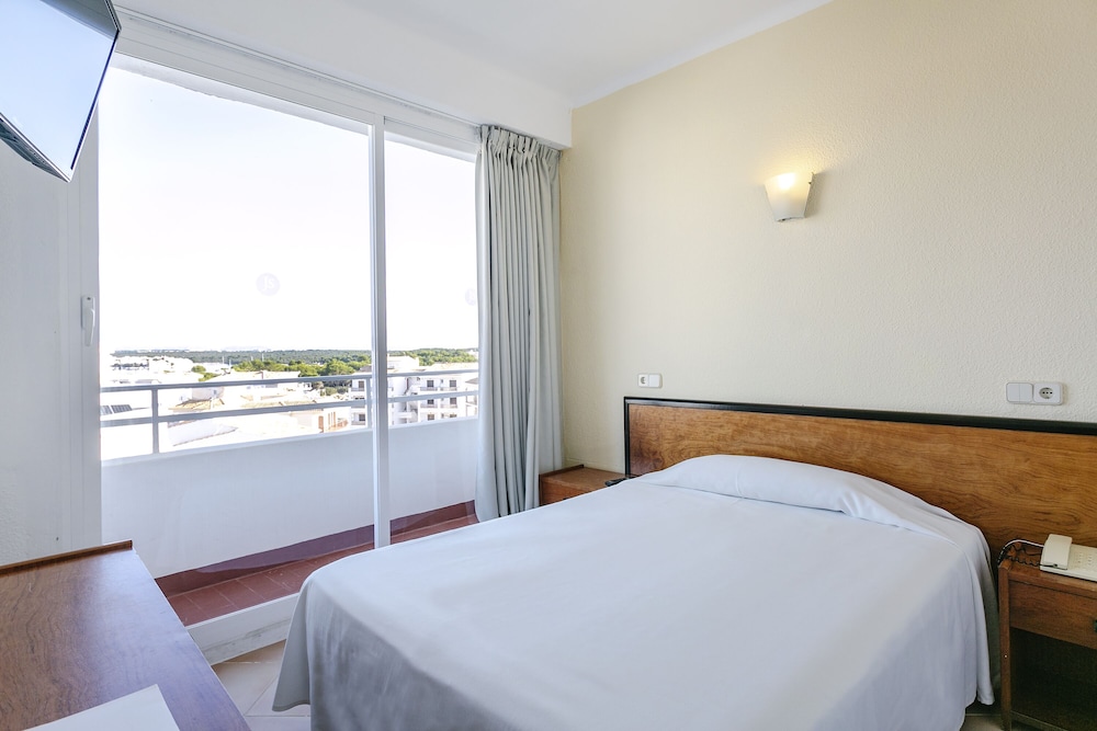 JS Cape Colom - Adults Only 15/45