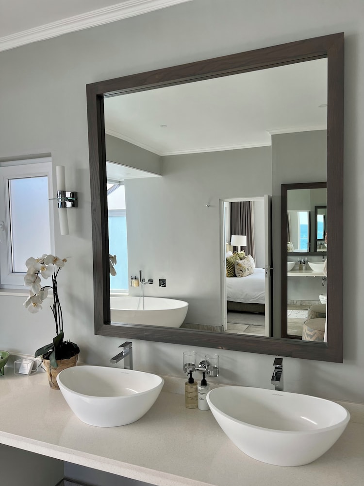 Ocean View House 50/50