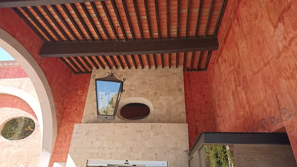 Hotel Gobernador 25/49