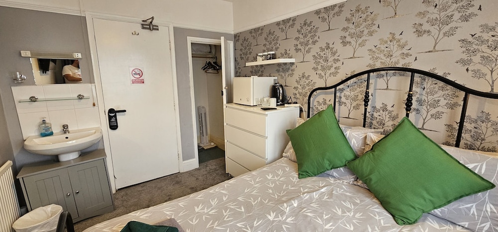 Roslyn Guest House 33/50