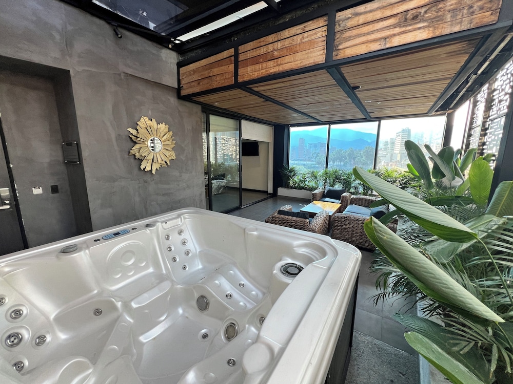 HOTEL 47 MEDELLIN STREET 9/59