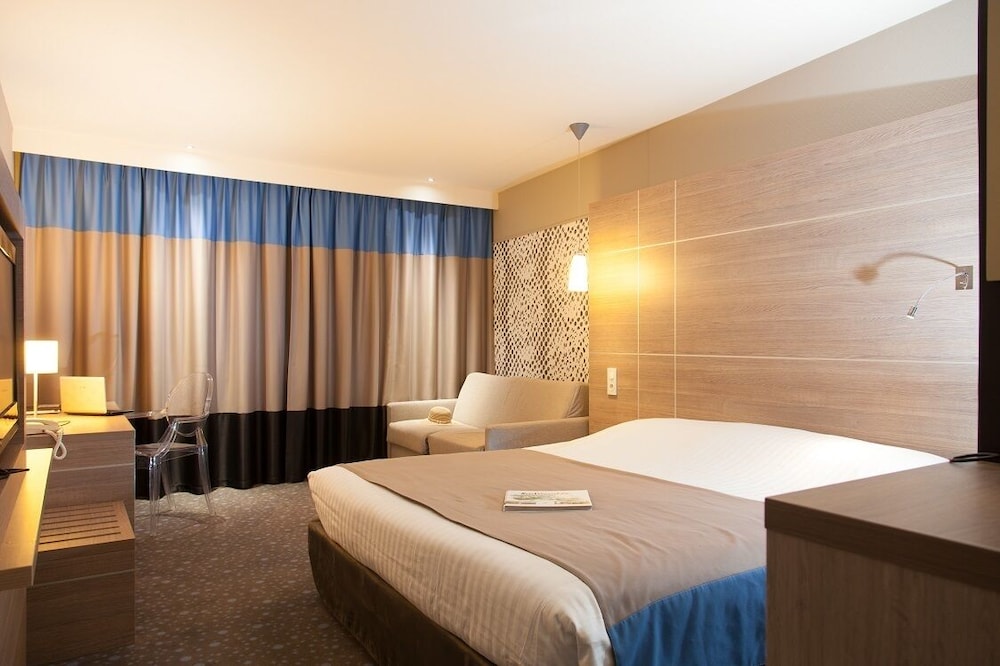 Hotel Le Rabelais 11/55