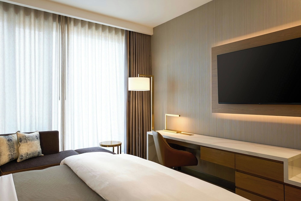The Westin Flushing LaGuardia Airport 16/50