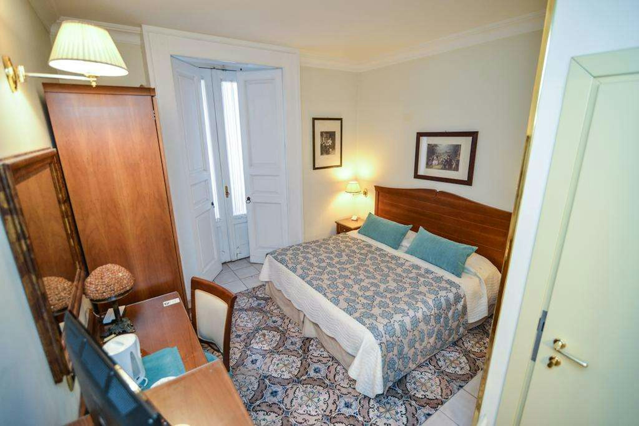 Akropolis Hotel 31/63