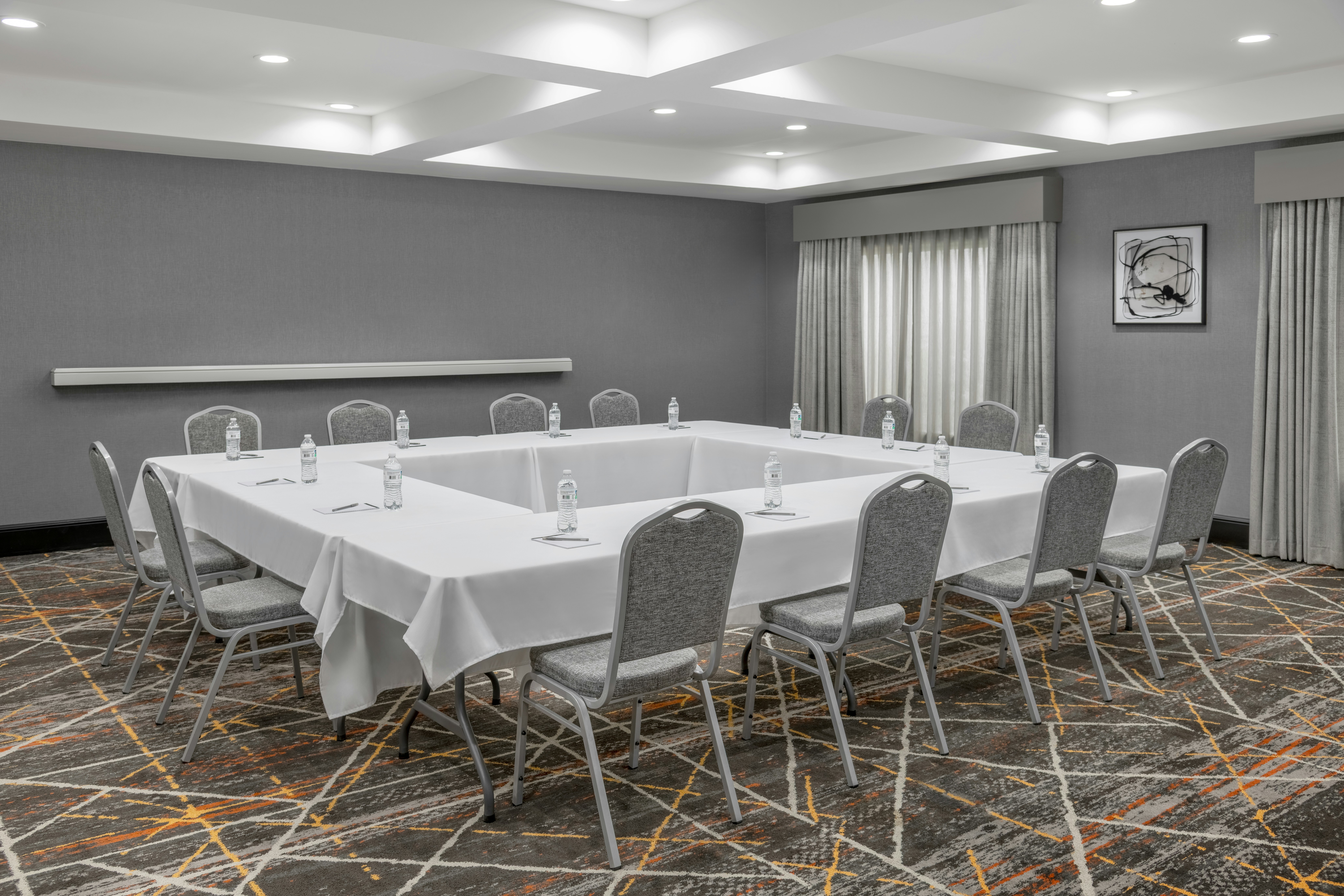 Hampton Inn Olathe 33/43
