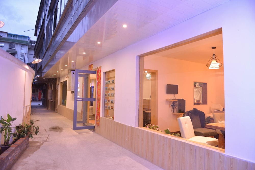 Guilin Cyan Box Hostel 24/42