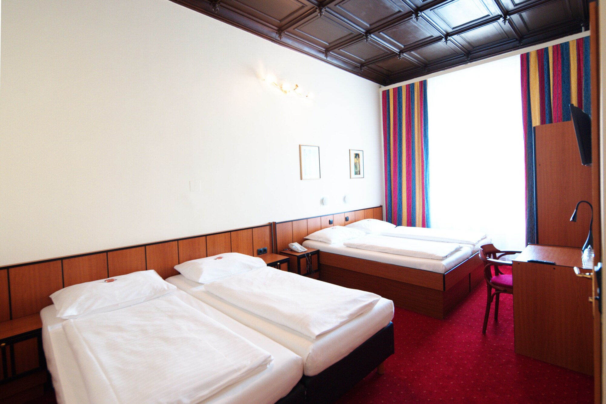 COMFORT, DOUBLE BED