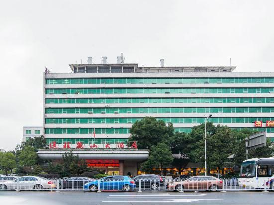 Dolton Lushan Hotel 1/22