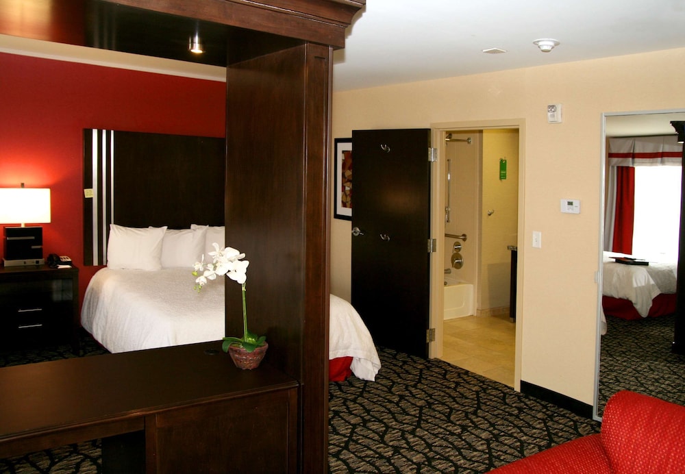 Hampton Inn and Suites Salt Lake City / Univ Foothill Dr UT 29/69