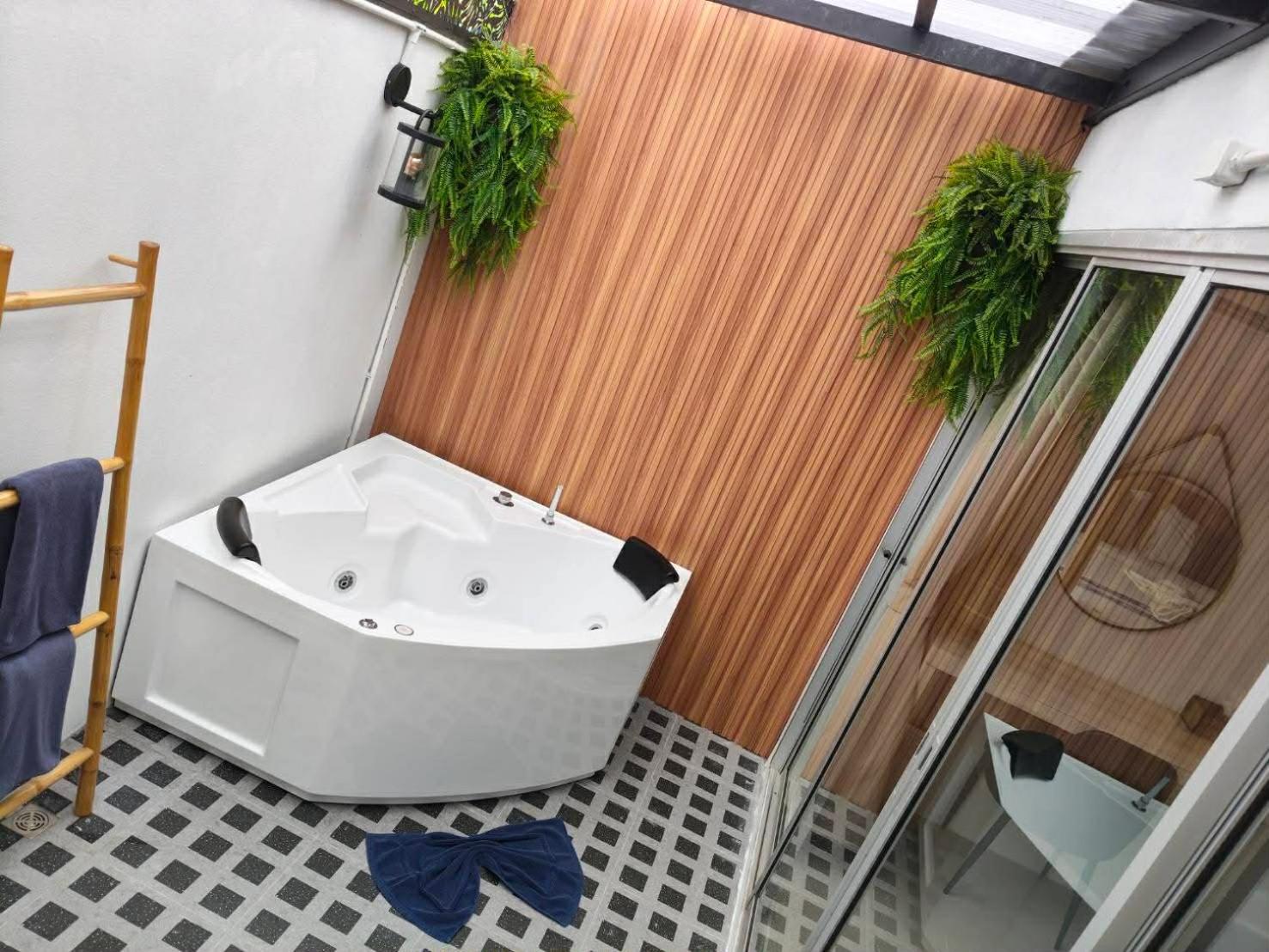 Zen Rooms Nanai Phuket 77/79