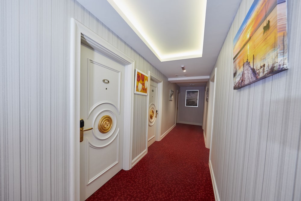 Albinas Hotel 14/65