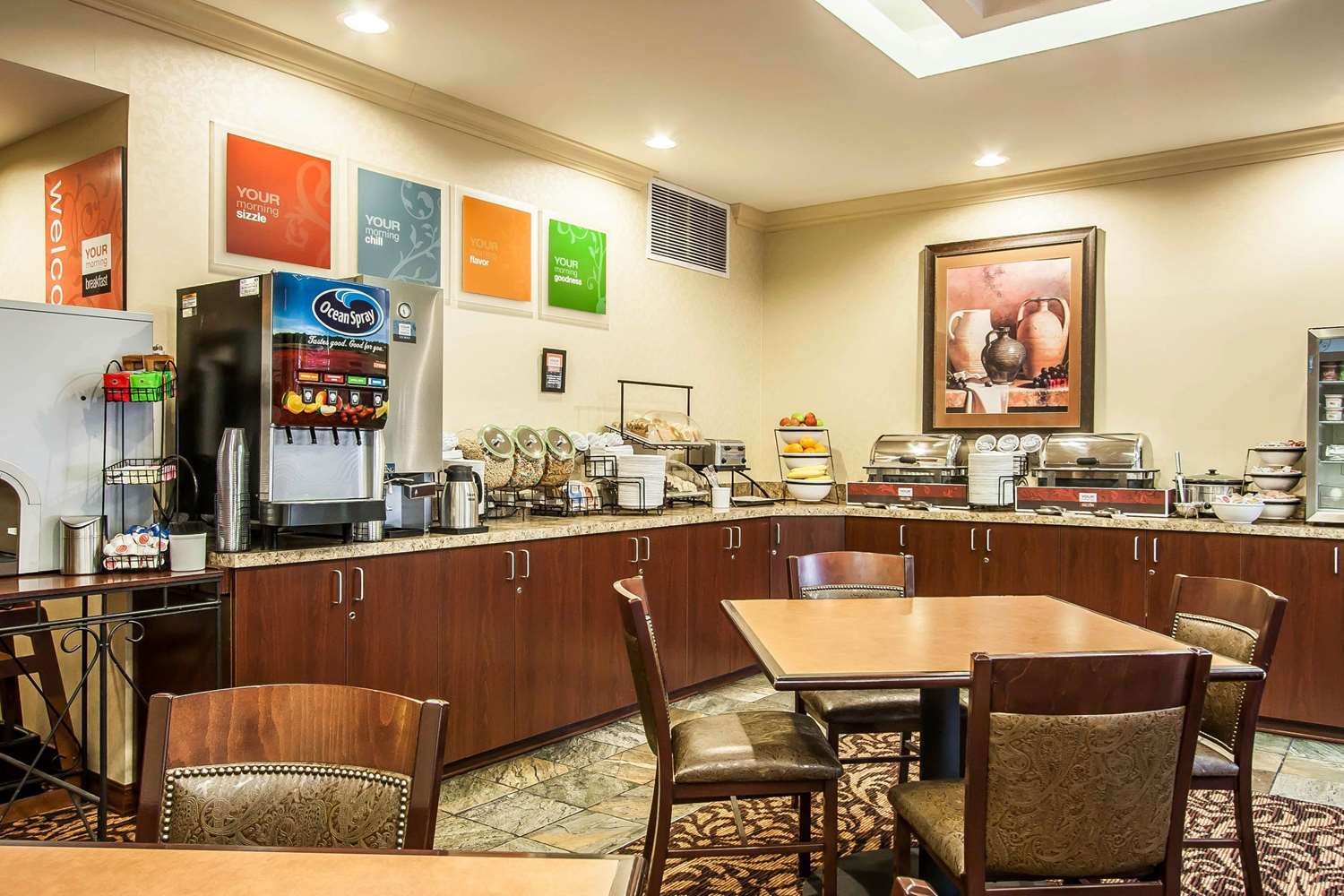 Comfort Inn and Suites McMinnville Wine Country 23/35