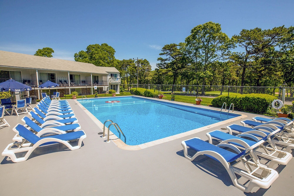 Blue Rock Resort 43/70