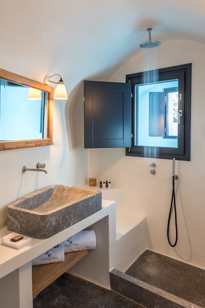 Chelidonia Luxury Suites - Adults Only 47/50