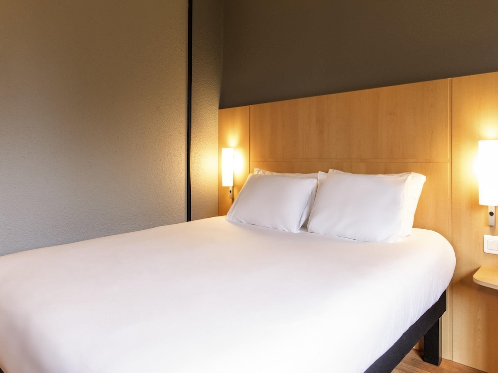 Ibis Quimperle 21/51