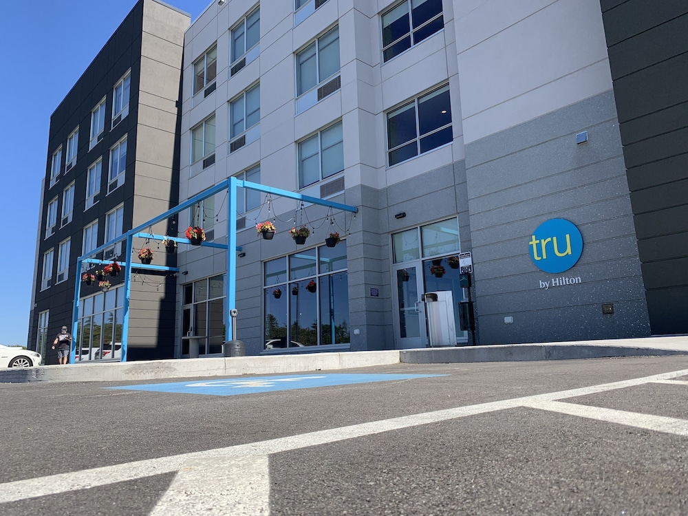 Tru By Hilton Yarmouth Ns 25/31