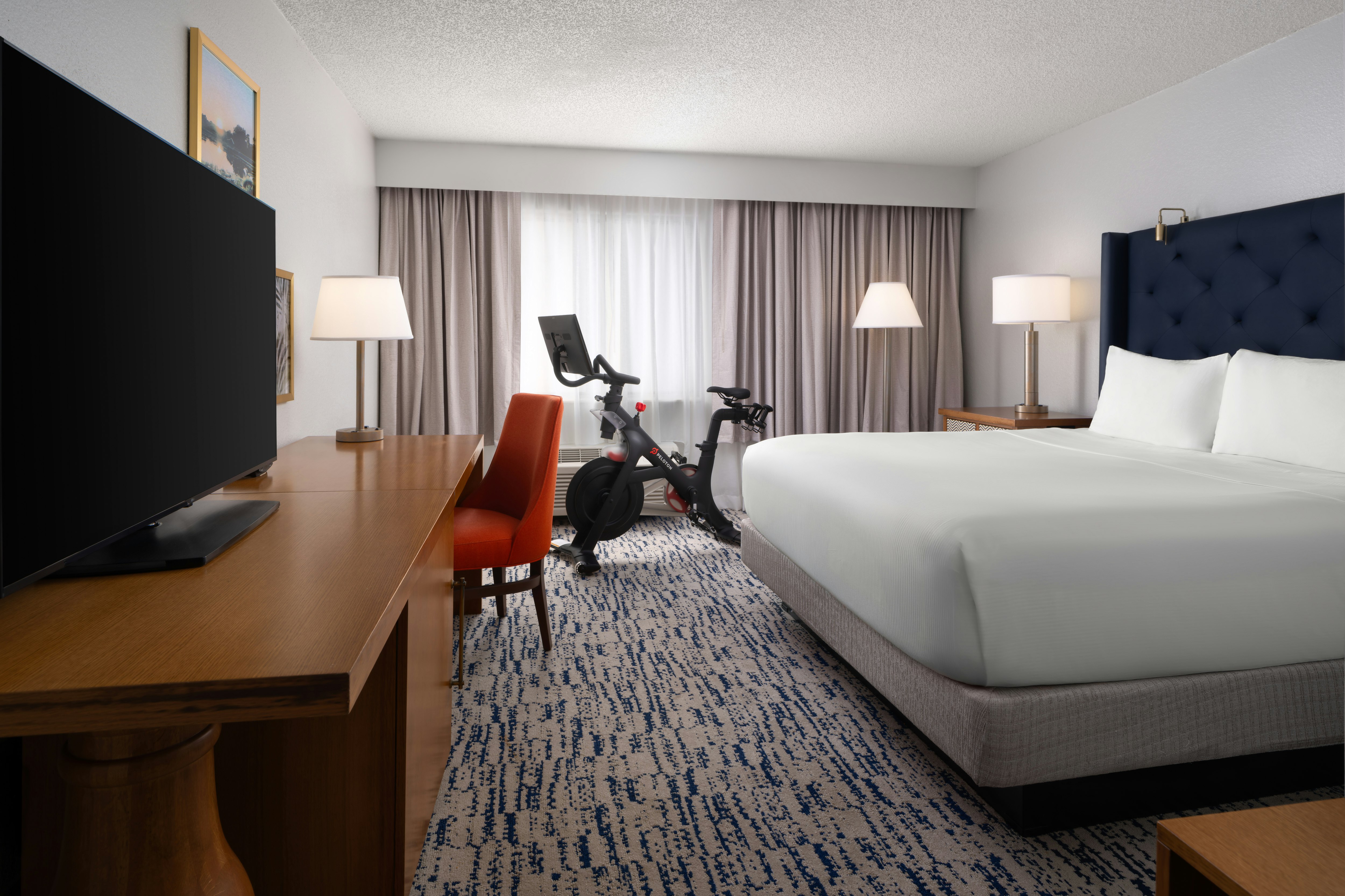 ROOM, KING BED, PELOTON