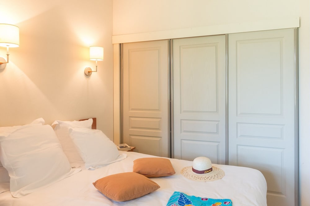 SOWELL HOTELS Ardeche 4/50