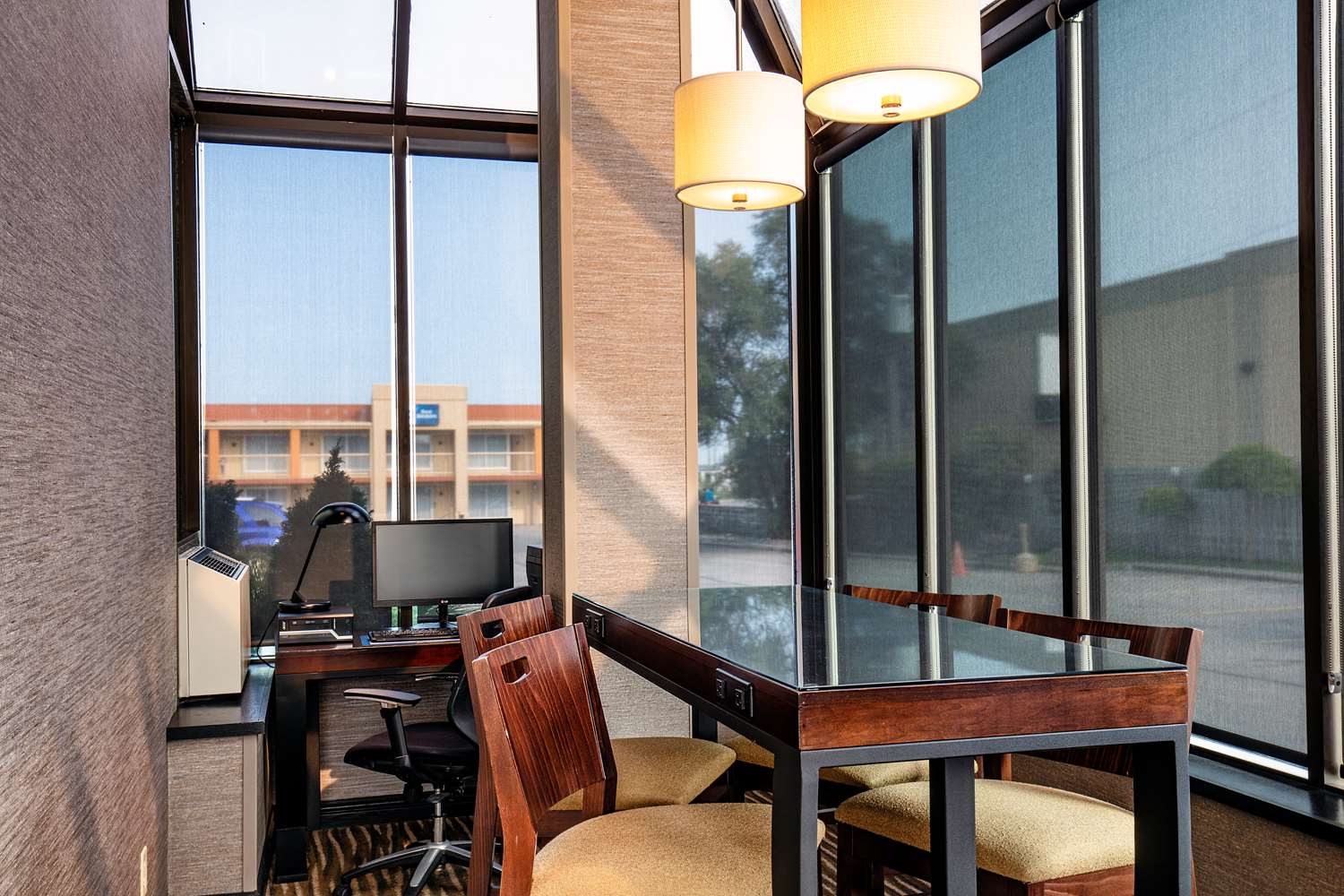 Best Western Voyageur Place Hotel 5/8