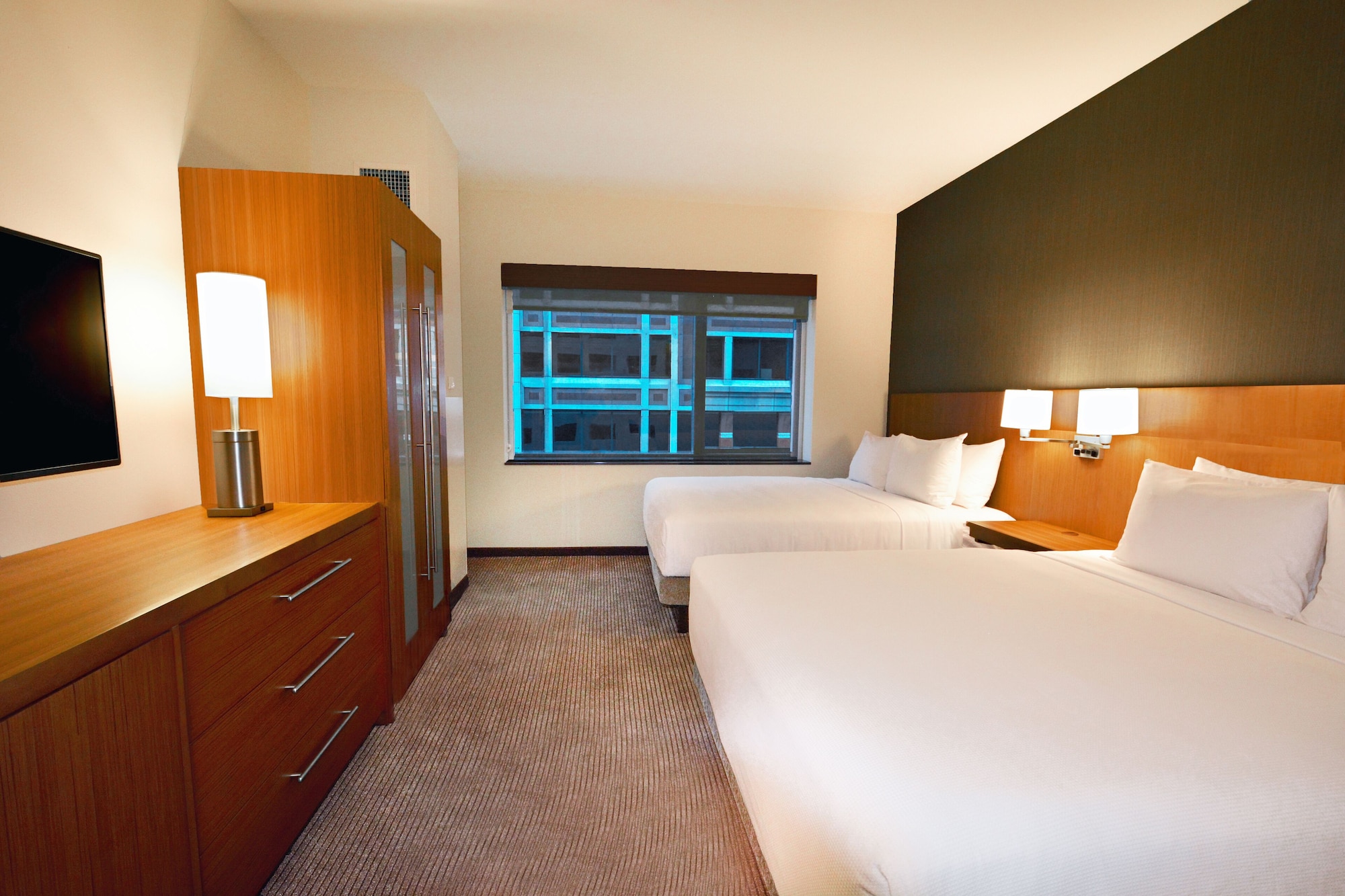 ROOM, 2 QUEEN BEDS, CITY VIEW, SOFA
