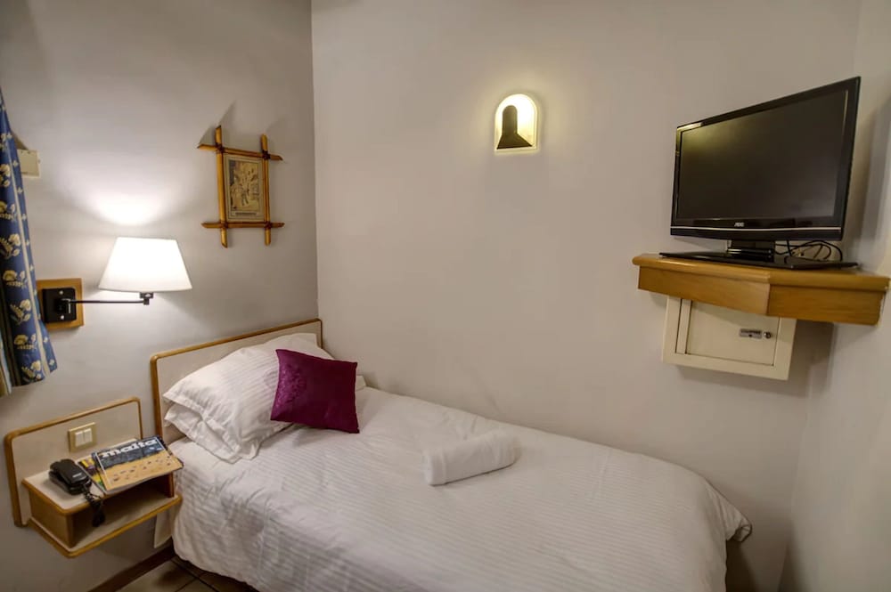 Sliema Chalet Hotel photo2