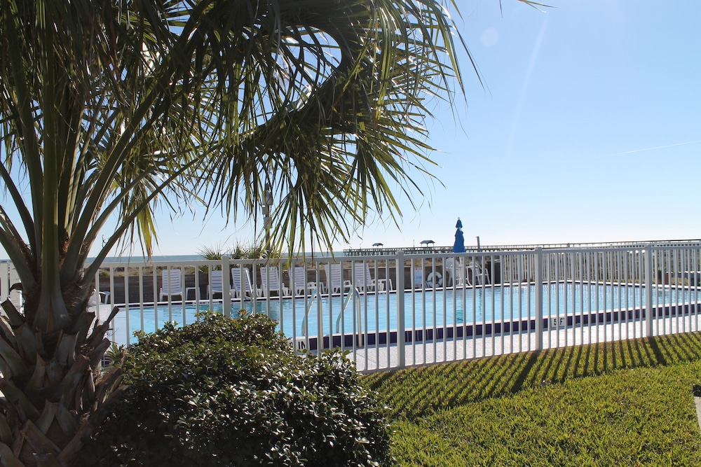Beachside Motel 67/72