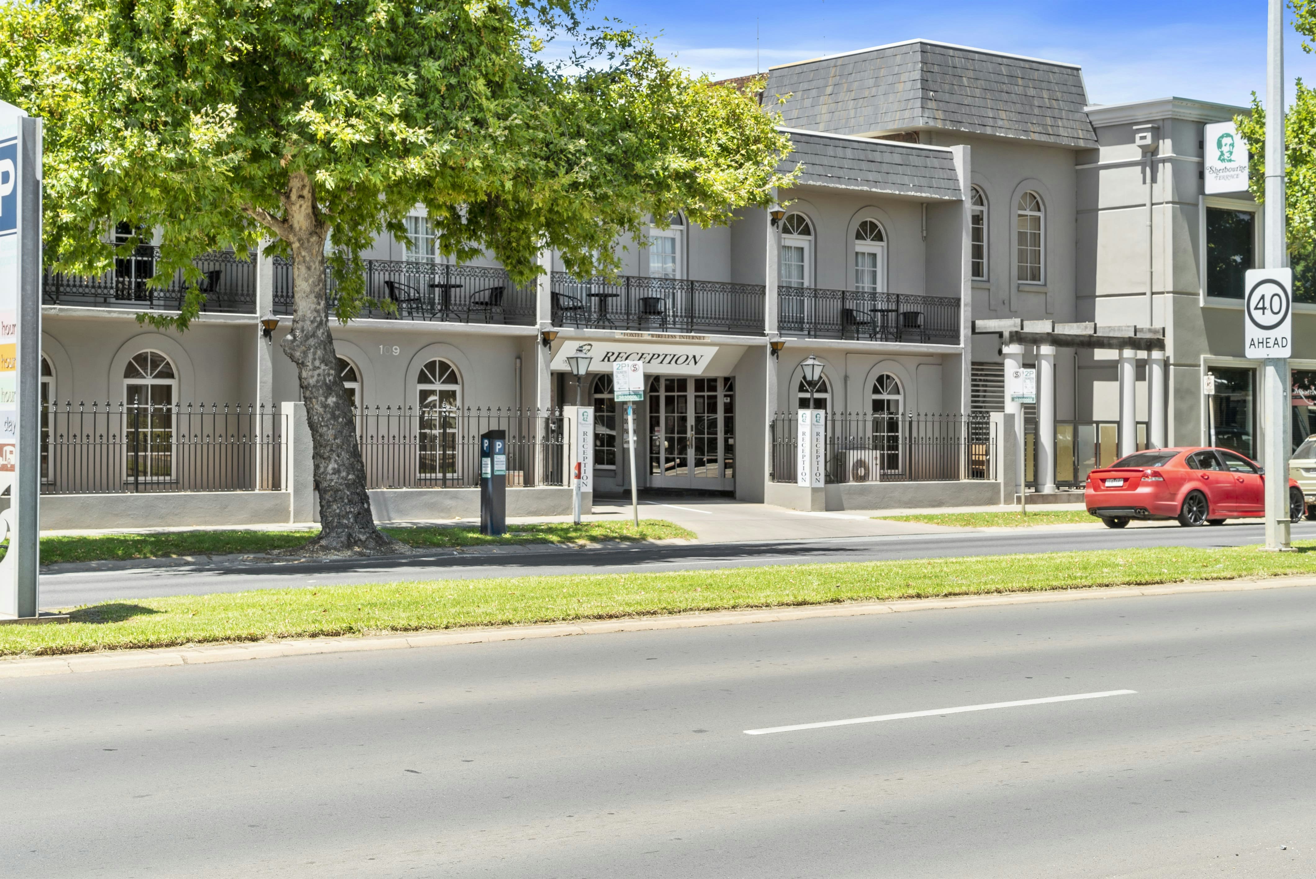Sherbourne Terrace Hotel 35/39
